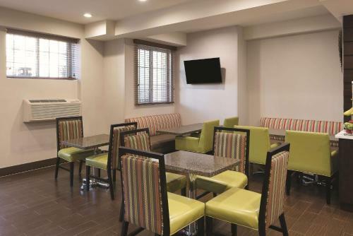 Hotel La Quinta By Wyndham Brooklyn East
