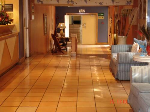 Wilderness Beach Hotel