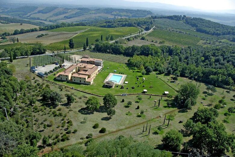 Hotel Casolare Le Terre Rosse