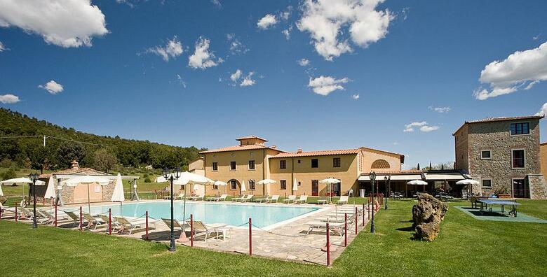 Hotel Casolare Le Terre Rosse