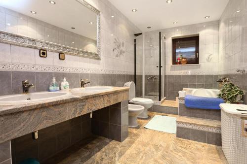 Apartment Duce 10303a