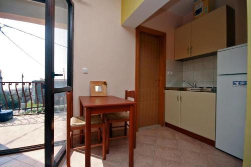 Apartments By The Sea Duce (omis) - 4852