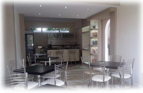 Aeolus Apartments & Studios