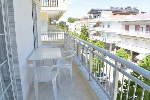 Ainalis Apartments