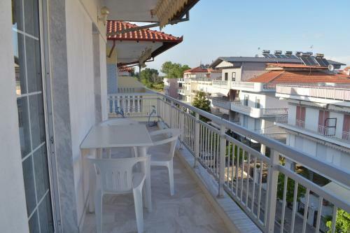 Ainalis Apartments