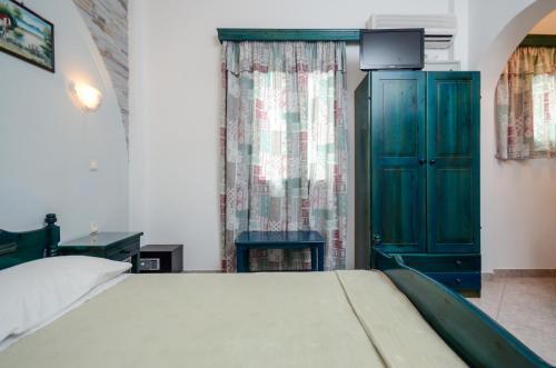 Polemis Studios & Apartments