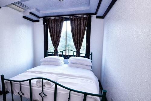 Jaimee's Hotel, Resort And Restaurant