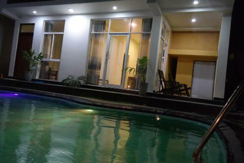 Hostal Romeo And Juliet Guest House