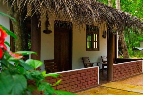 Hostal Sigiri Charuka Resort