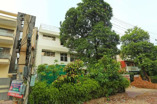 Oyo 1639 Hotel Anand Hospitalities