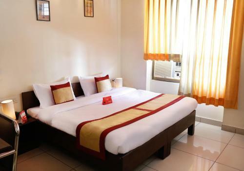 Oyo 16382 Hotel Sinjara