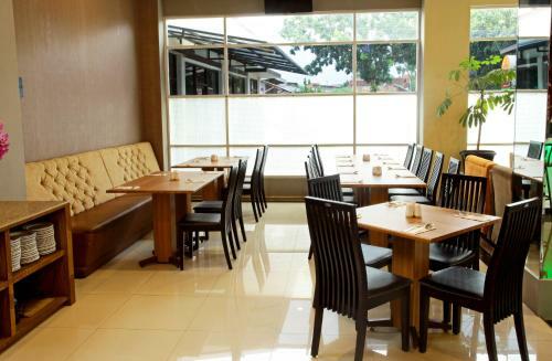 Asoka Luxury Hotel