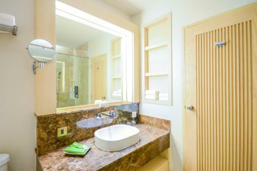 Hotel Crystal Wild Resort Panwa Phuket