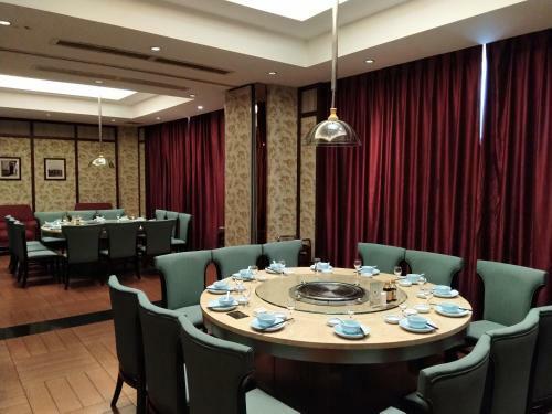 Yuyao Yonghegong Hotel