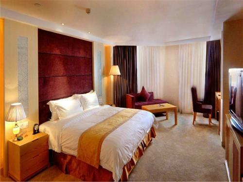 Zhongshan Louis Hotel