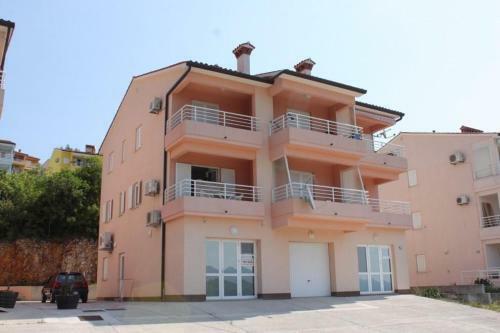Hostal Apartments With A Parking Space Rabac (labin) - 7644