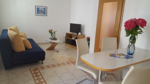 Apartamentos Lara Gortanova Bay