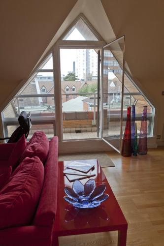 Toothbrush Apartment - Central Ipswich Penthouse