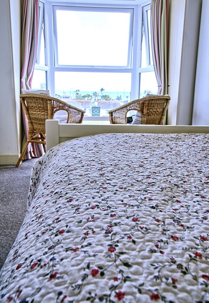 Bed & Breakfast Glencree House
