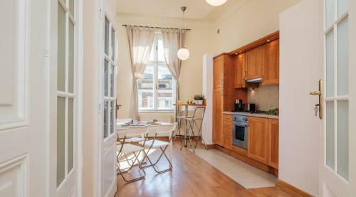M Apartments