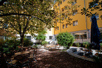 Apartamentos Hostel Haus International
