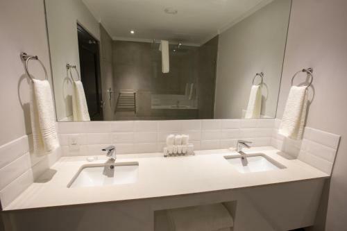 Westay Apartments-max