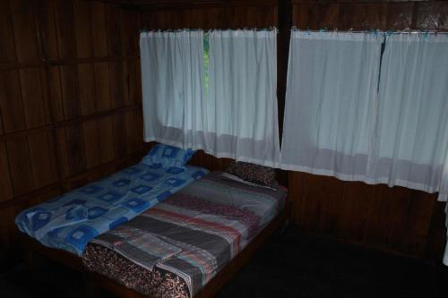 Lodge Tropical Adventures & Expeditions