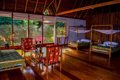 Lodge Tropical Adventures & Expeditions