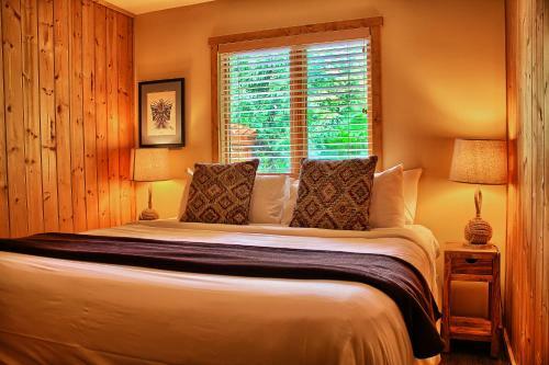 Hotel Wild Renfrew Seaside Cottages