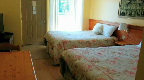 Westport Station Motel