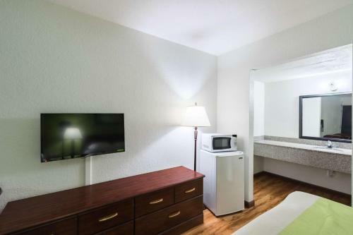 Motel 6 Mattoon
