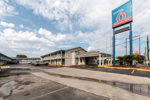 Hotel Studio 6 San Antonio Tx ? Ft Sam Houston