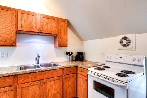 Maple Leaf Manor Furnished Apartments
