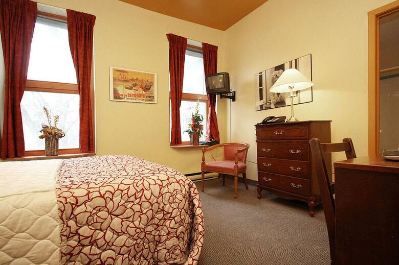 Hotel H�tel Champ-de-mars