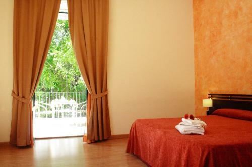 San Max Hotel
