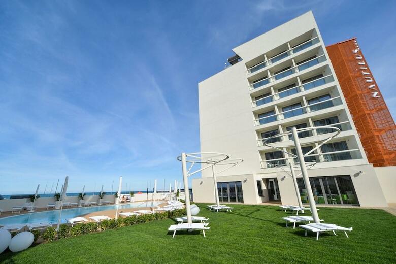 Hotel Nautilus