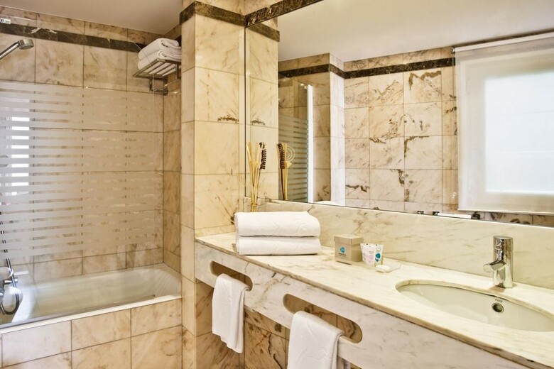 Hotel Grupotel Gravina