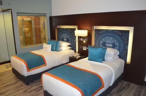 Hotel Zone By The Park, Orr, Chennai