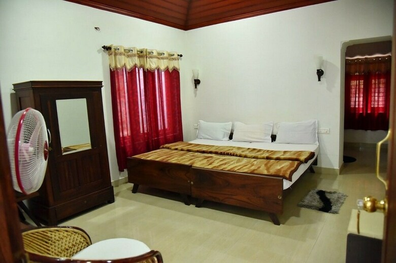 Bed & Breakfast Marayoor Holidays