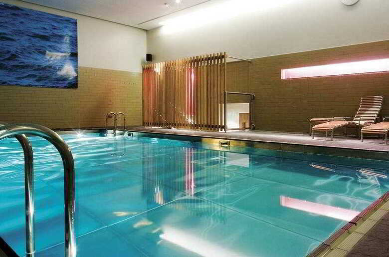 Hotel Apex International