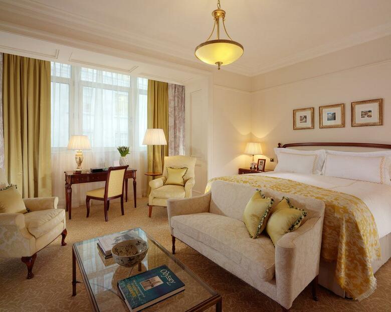 Hotel Savoy
