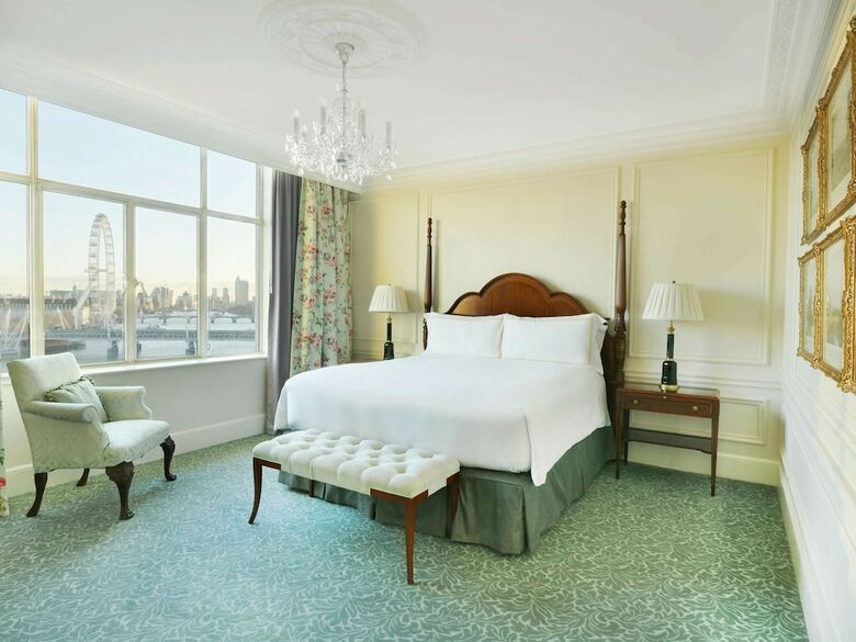 Hotel Savoy