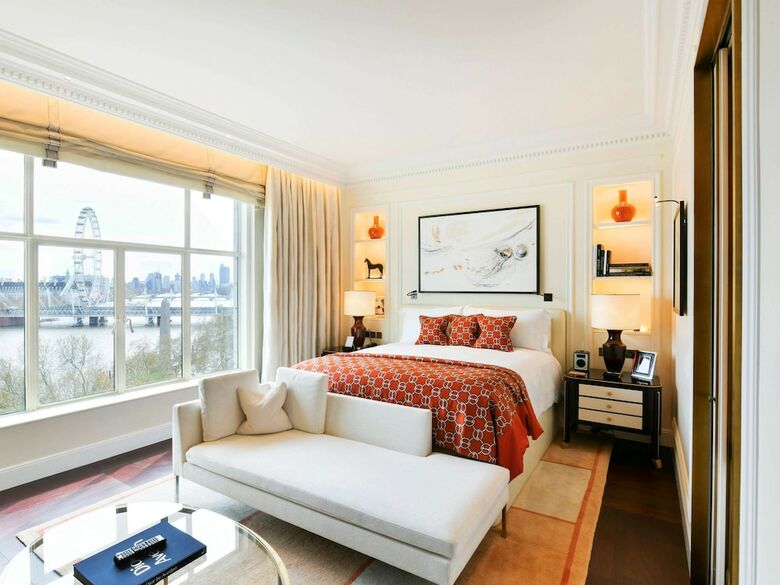 Hotel Savoy