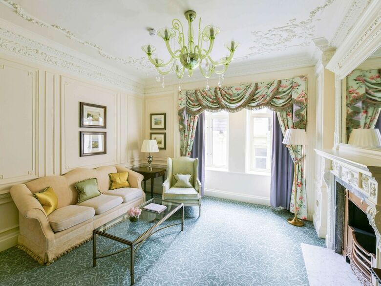 Hotel Savoy