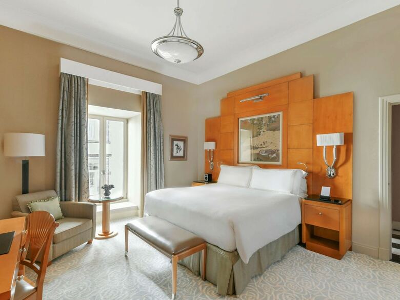 Hotel Savoy
