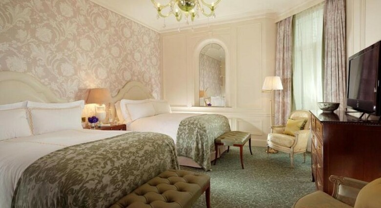 Hotel Savoy