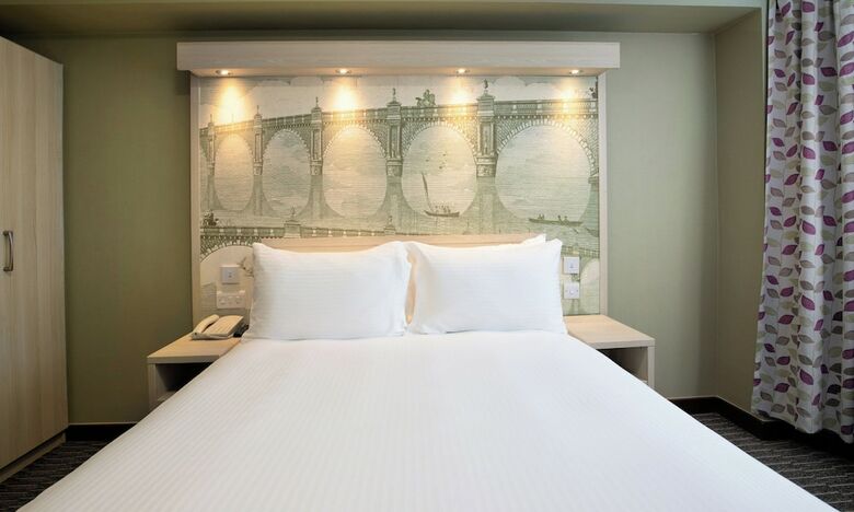 Hotel President