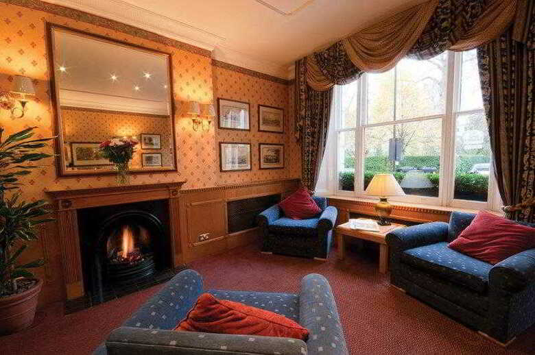 Phoenix Hotel