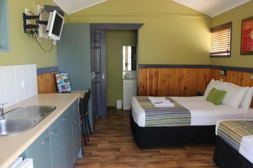Big4 Aussie Outback Oasis Holiday Park