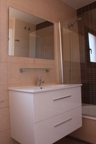 Residencial Super Stop Cases Torre Valentina